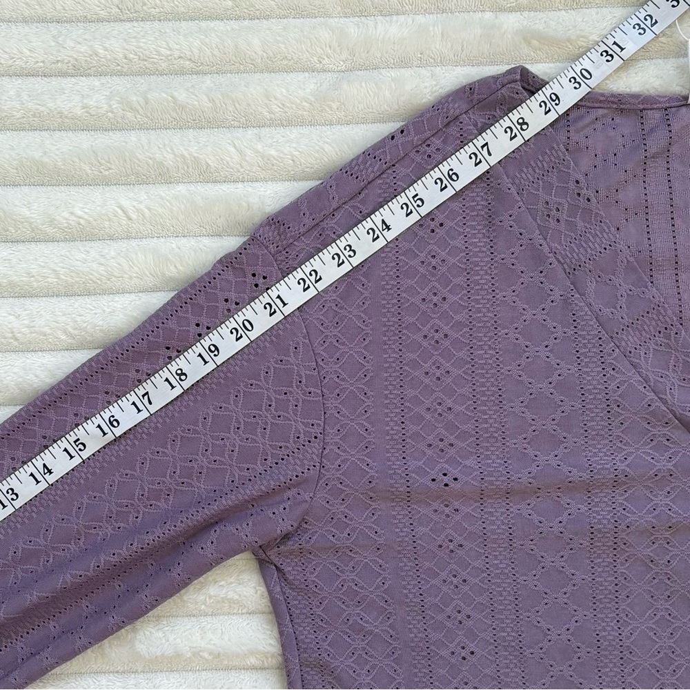NWT DOKOTOO Purple Eyelet Long Sleeve V Neck Blouse Size Large - Picture 9 of 9